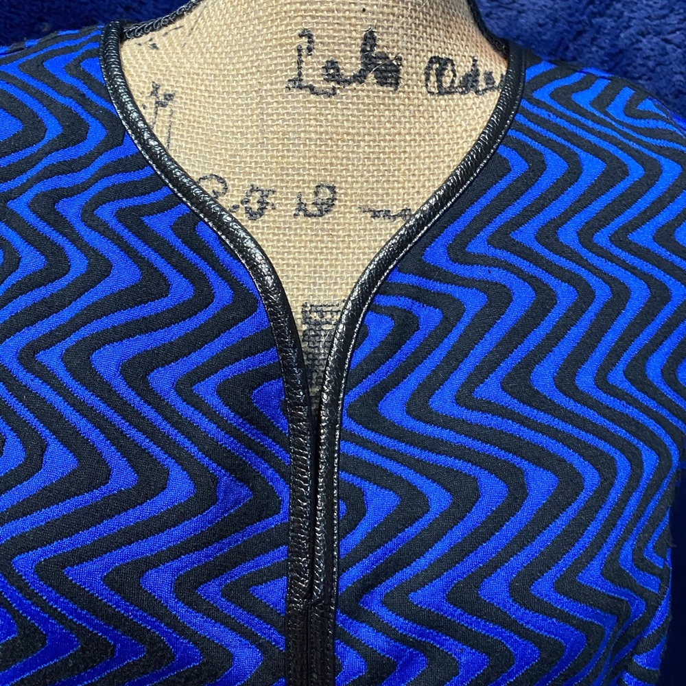 Enfocus Studio Blue Zigzag Pattern Peplum Dress - image 2